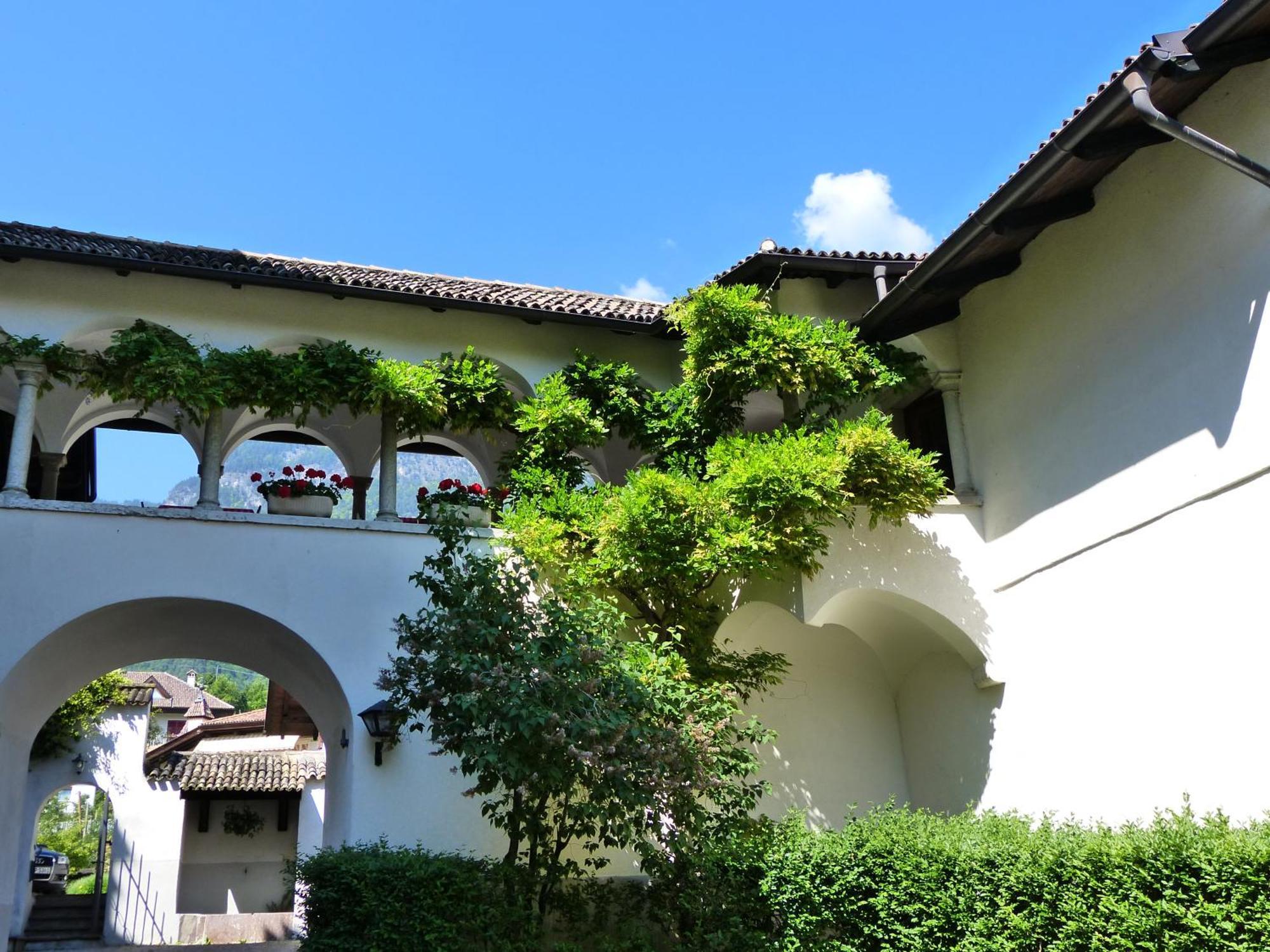 אפיאנו סולה סטרדה דל וינו Apartments Schloss Paschbach מראה חיצוני תמונה