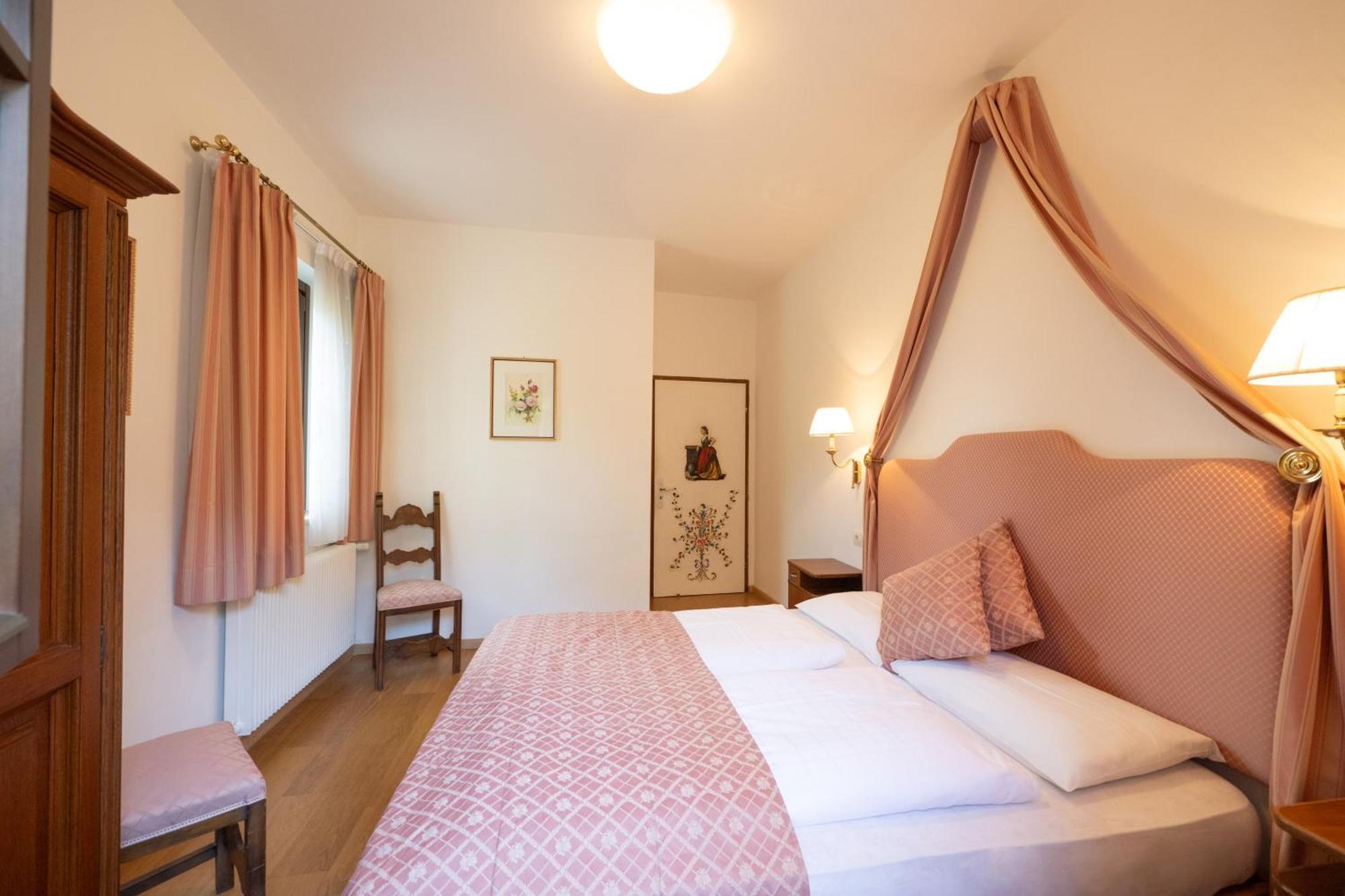 אפיאנו סולה סטרדה דל וינו Apartments Schloss Paschbach מראה חיצוני תמונה