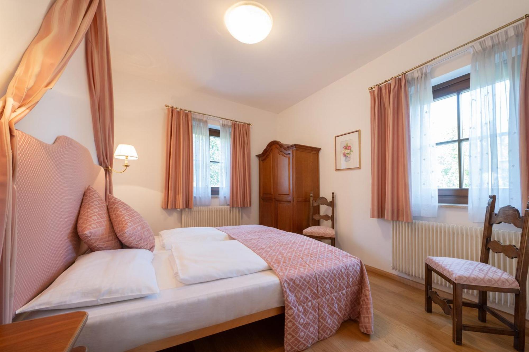 אפיאנו סולה סטרדה דל וינו Apartments Schloss Paschbach מראה חיצוני תמונה