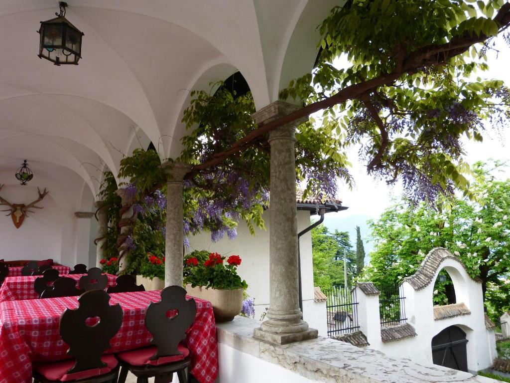 אפיאנו סולה סטרדה דל וינו Apartments Schloss Paschbach מראה חיצוני תמונה
