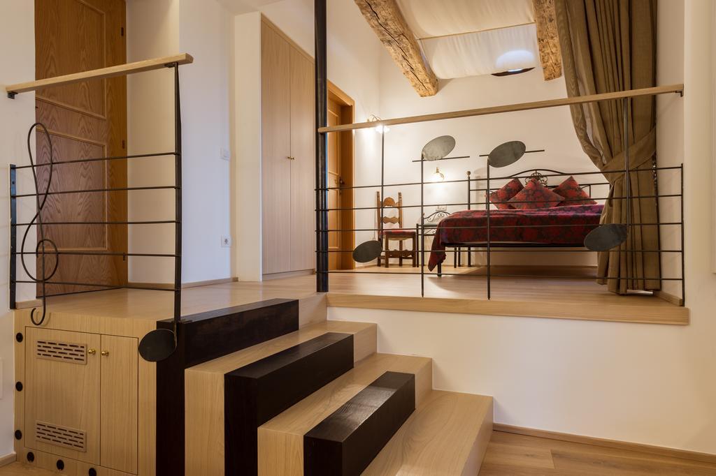 אפיאנו סולה סטרדה דל וינו Apartments Schloss Paschbach מראה חיצוני תמונה